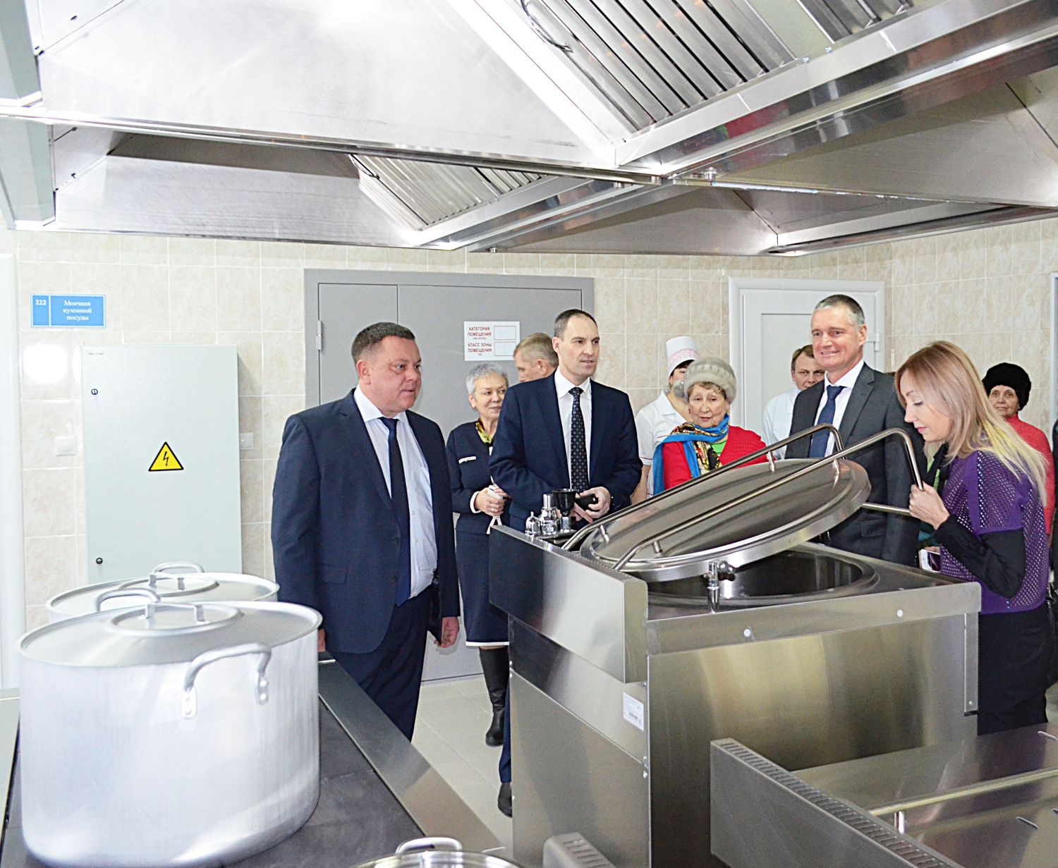 Урайская городская клиническая больница. Урайская больница. Урайский стационар. Урайская городская клиническая больница стационар. Новый стационар в Урае.