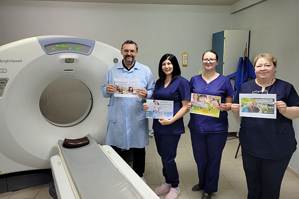 Сотрудники больницы и волонтеры "Волны" провели День трезвости