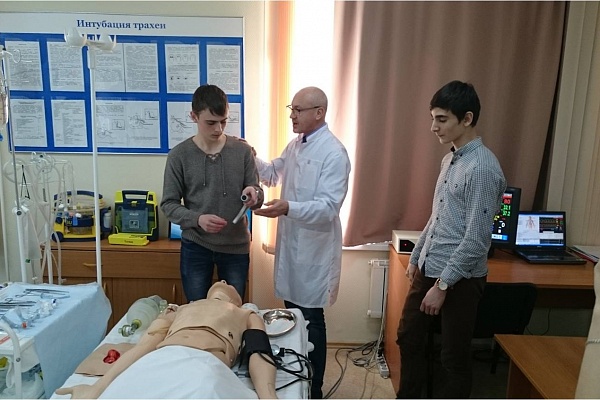 Медицинскому классу в Урае - пять лет!