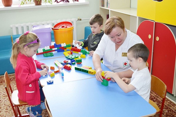 Место, где лечатся с удовольствием. Дневной стационар для детей Урайской больницы отметил юбилей