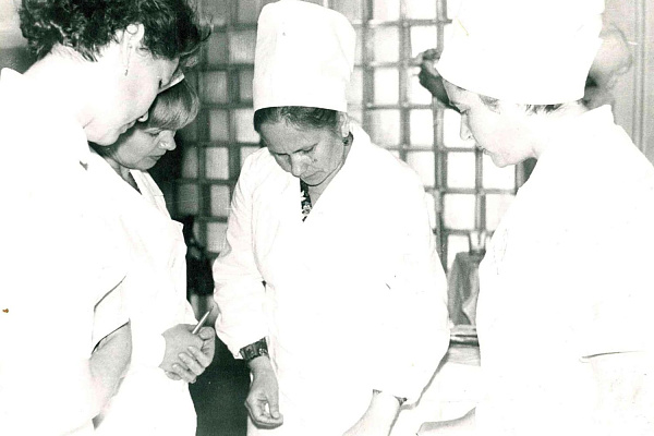 Врач акушер-гинеколог, ветеран-первопроходец Шаима Елизавета Зотина отмечает 90-летний юбилей