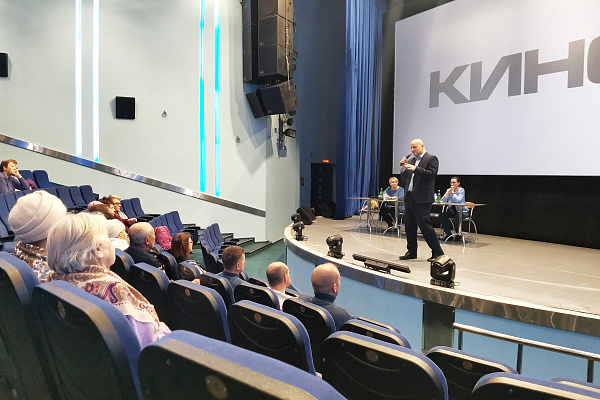 Разговоры о важном. Главный врач встретился с ветеранами города 