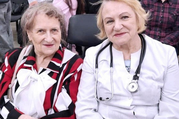 Встреча поколений: ветераны здравоохранения поделились опытом с будущими специалистами