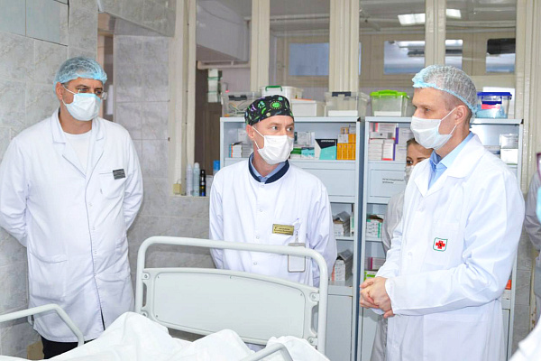 Директор Депздрава Югры посетил многопрофильную Урайскую больницу 