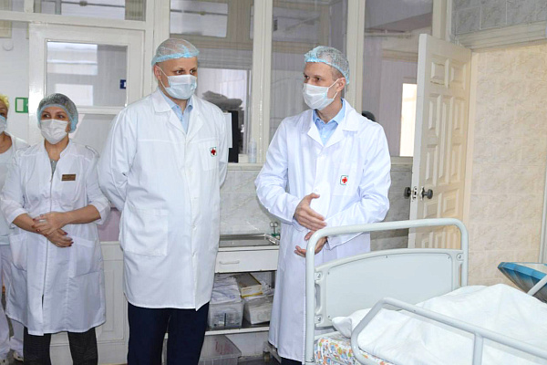 Директор Депздрава Югры посетил многопрофильную Урайскую больницу 