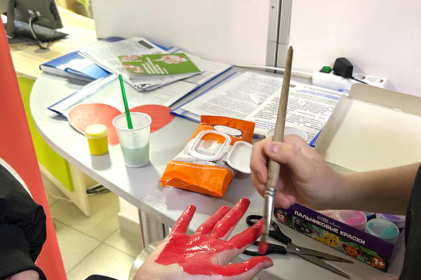 В Урайской больнице прошла акция «Детские ладошки V руках Югры»