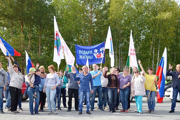 В Урае прошел автопробег «Вместе – в защиту жизни»